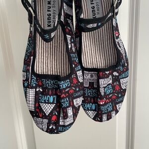 Kung Fu Mary Cloth Mary Jane Shoes - Cute Paris Design - 38 - NWOT